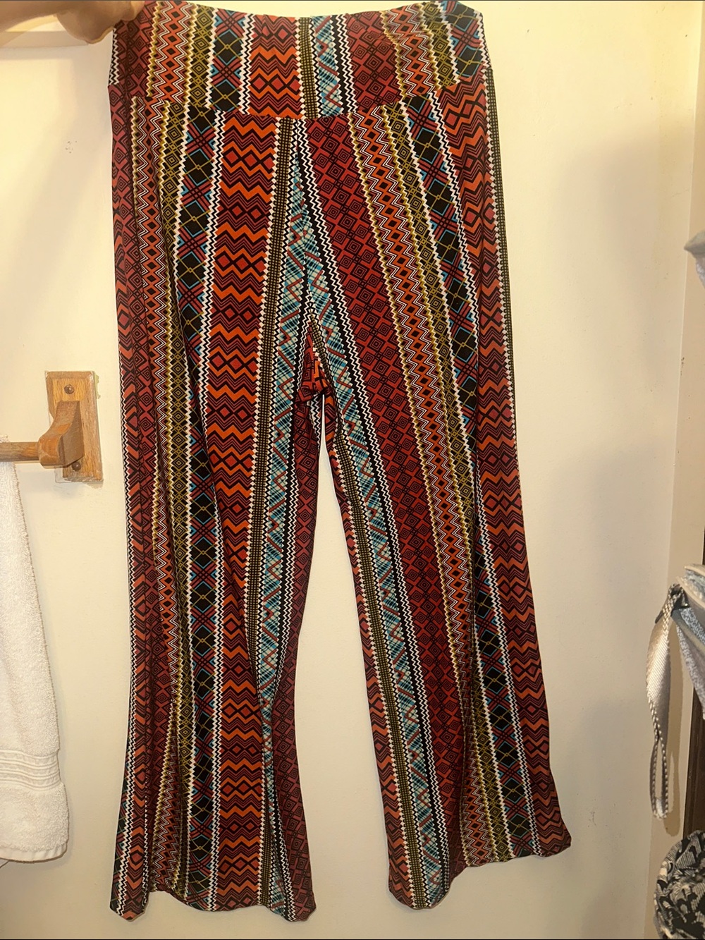 WinWin Red Multi-Stripe Wide-Leg Pants L-XL - Picture 7 of 8